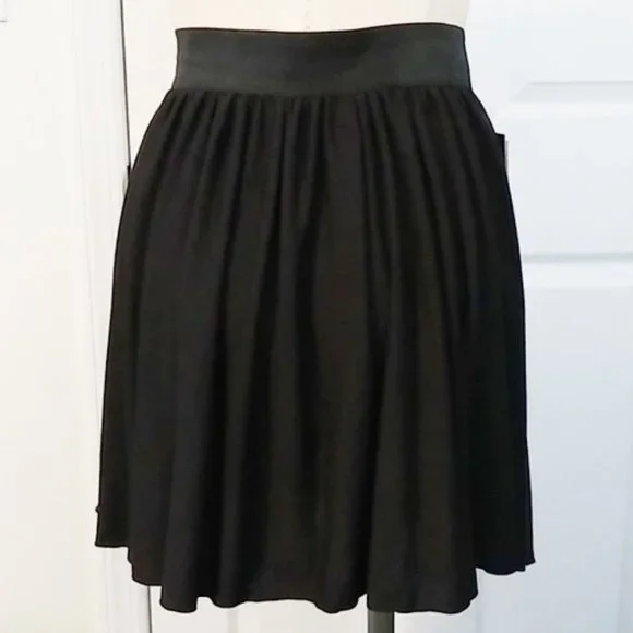 Fleurish Clothing Flowing Mini Skirt - Picture 4 of 6
